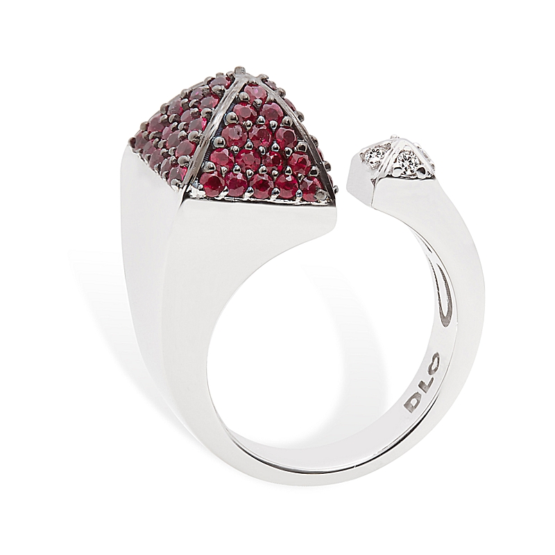18 Kt White Gold Ring with Rubies Kt. 1,47 and Natural Diamonds Kt. 0,08 F-VVS