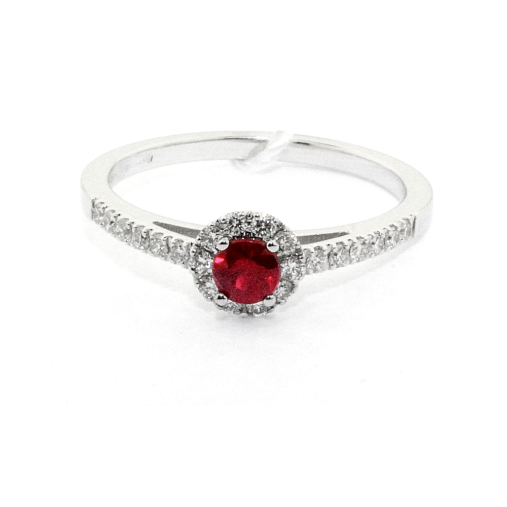750 Mill. White Gold Ring with 0,22 Ct. Diamonds and 0,28 Ct. Ruby