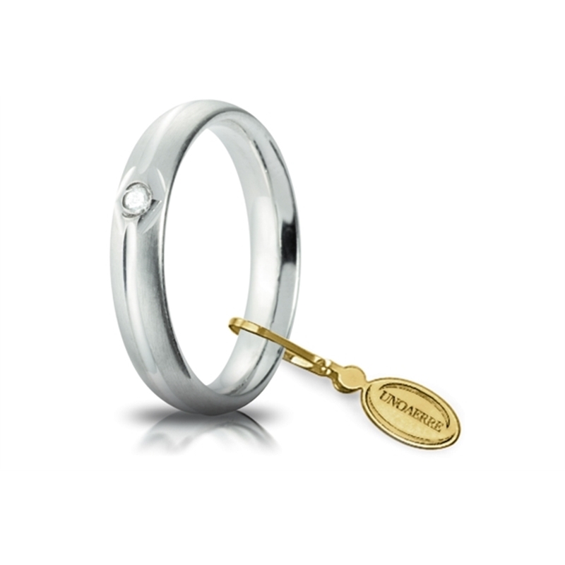 UNOAERRE Matte Wedding Ring in 18k White Gold Mod. Confort with Diamond
