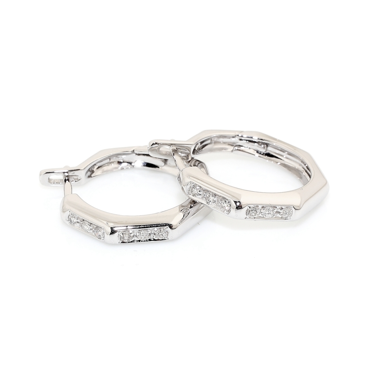 18 KT White Gold Earrings with diamonds kt. 0,18