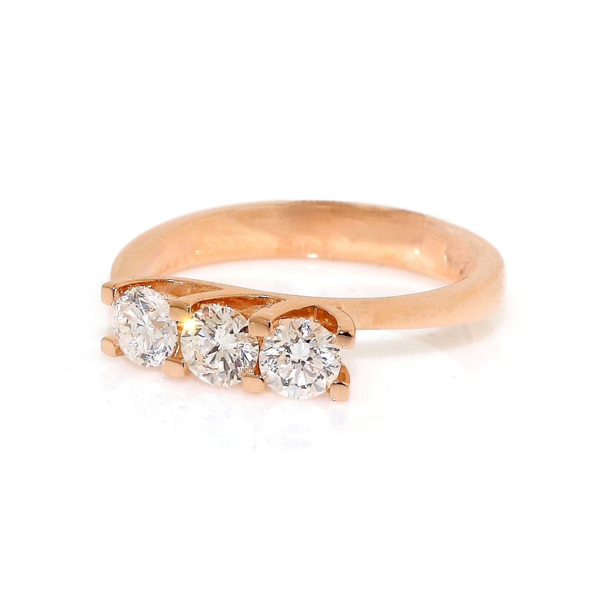 18 kt Rose Gold Trilogy Ring with Kt. 0,70 Natural Diamonds
