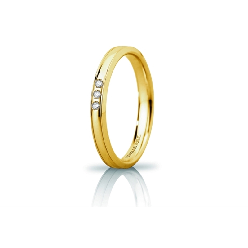 UNOAERRE Wedding Ring in 18k Yellow Gold mod. Orion Slim with 3 Diamonds